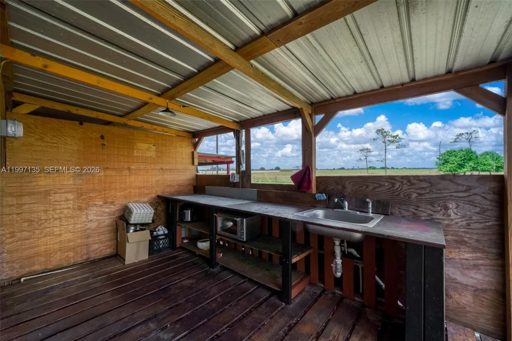 615 Graham Dairy Rd Other City - In The State Of Florida, FL 33960