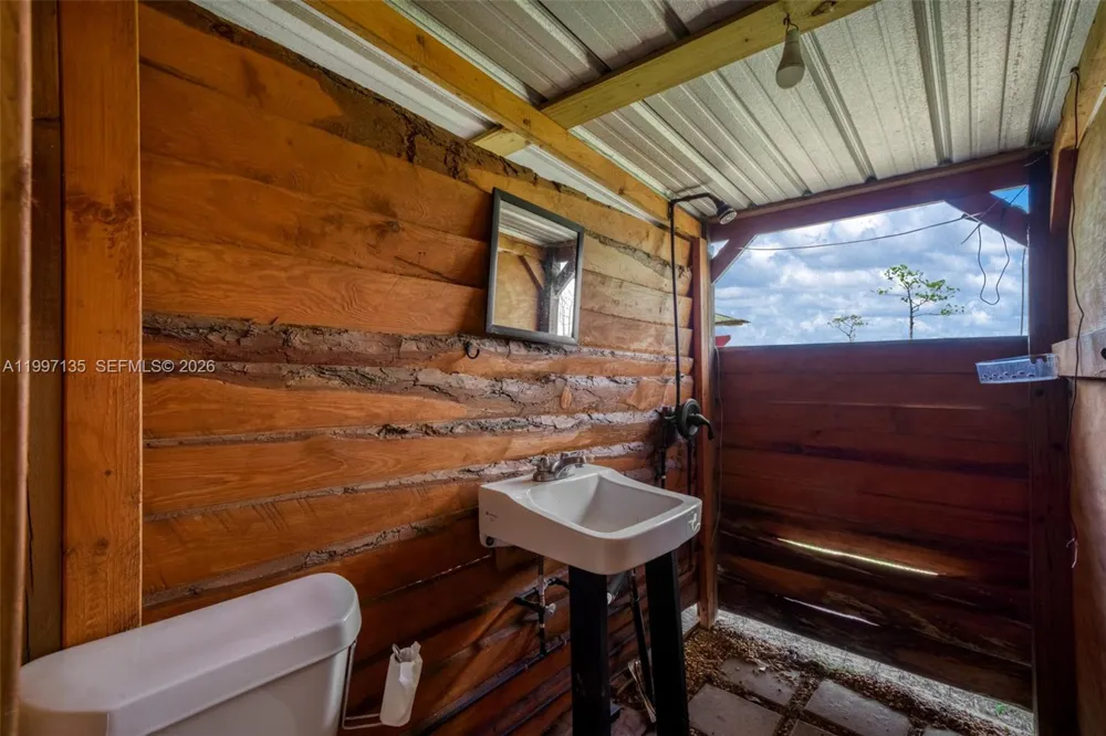 615 Graham Dairy Rd Other City - In The State Of Florida, FL 33960