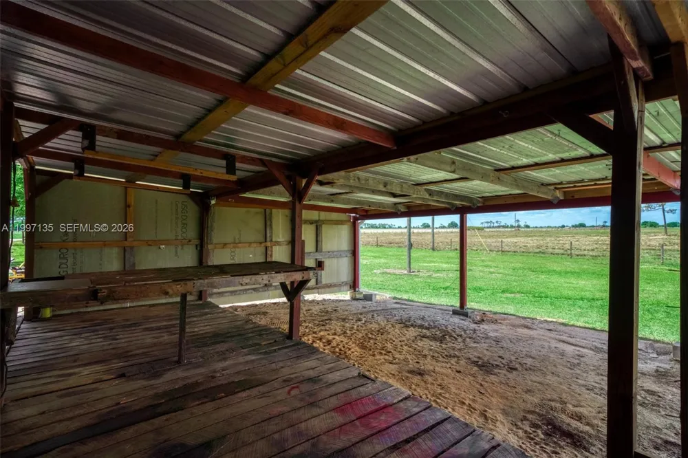 615 Graham Dairy Rd Other City - In The State Of Florida, FL 33960