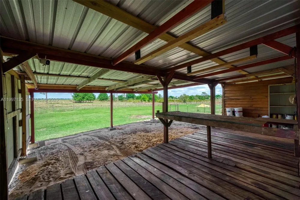 615 Graham Dairy Rd Other City - In The State Of Florida, FL 33960