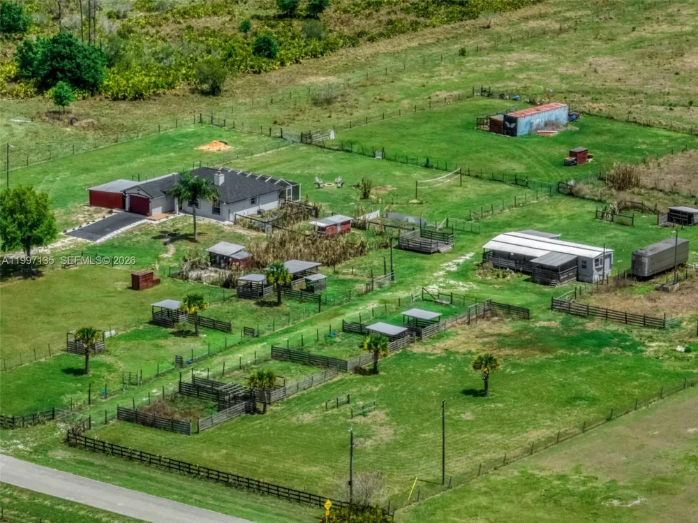 615 Graham Dairy Rd Other City - In The State Of Florida, FL 33960