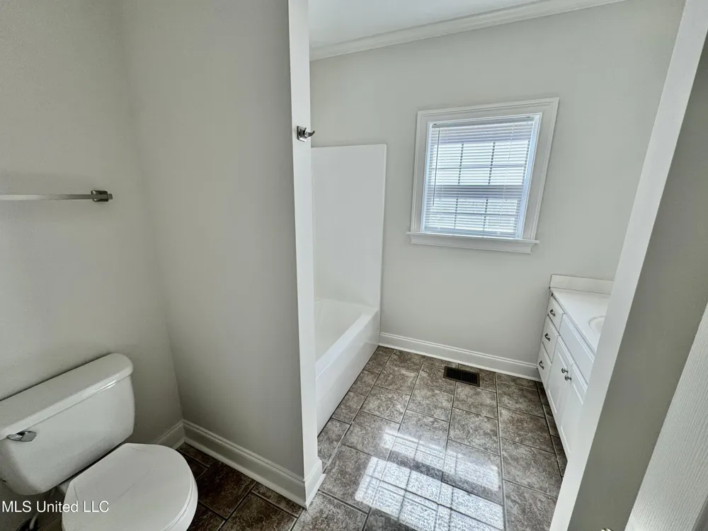 17 Pearl Parkway Iuka, MS 38852