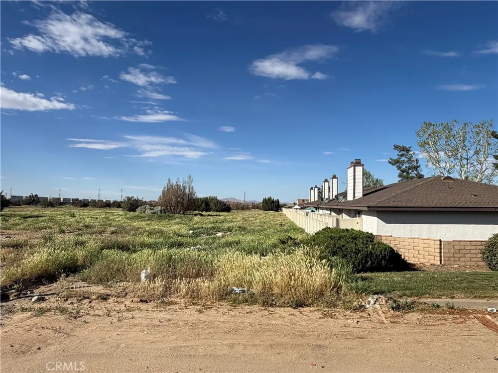 Santa Fe Ave E. Hesperia, CA 92345