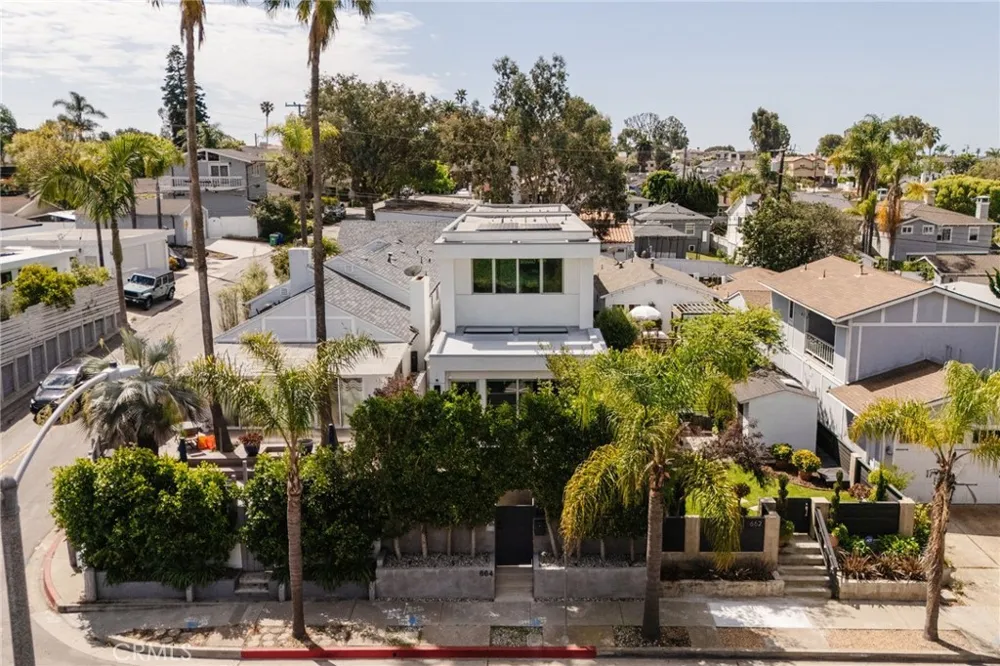 664 Rosecrans Avenue Manhattan Beach, CA 90266