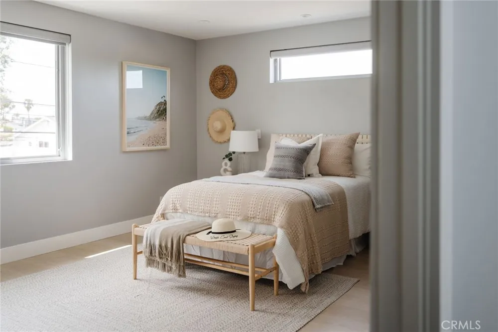 664 Rosecrans Avenue Manhattan Beach, CA 90266