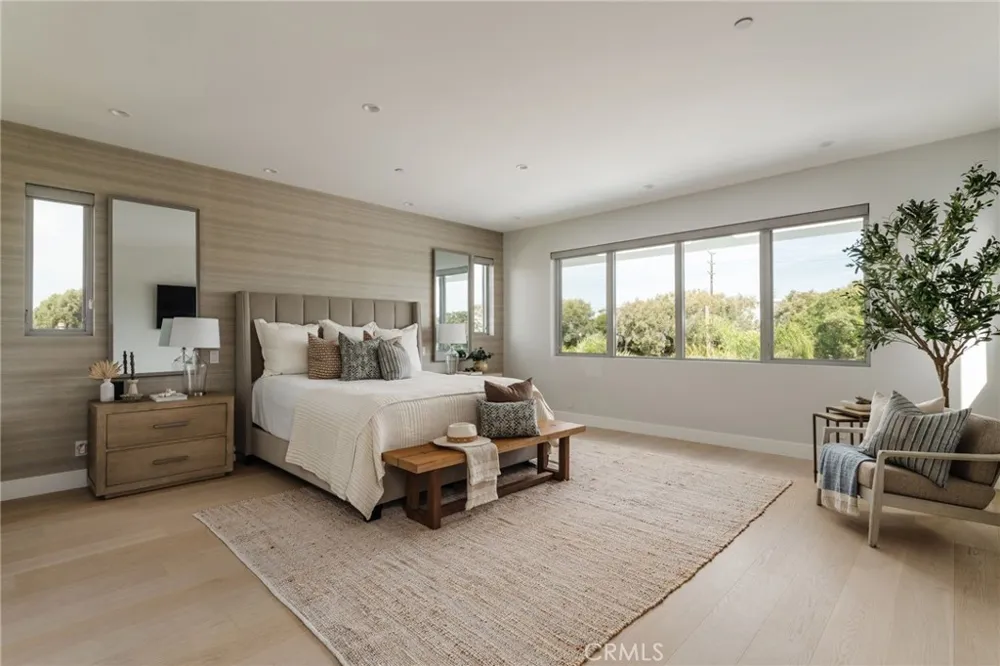 664 Rosecrans Avenue Manhattan Beach, CA 90266