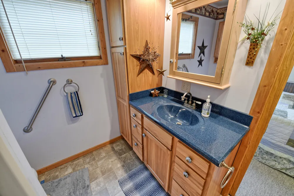 9471 Peninsula Drive Mecosta, MI 49332