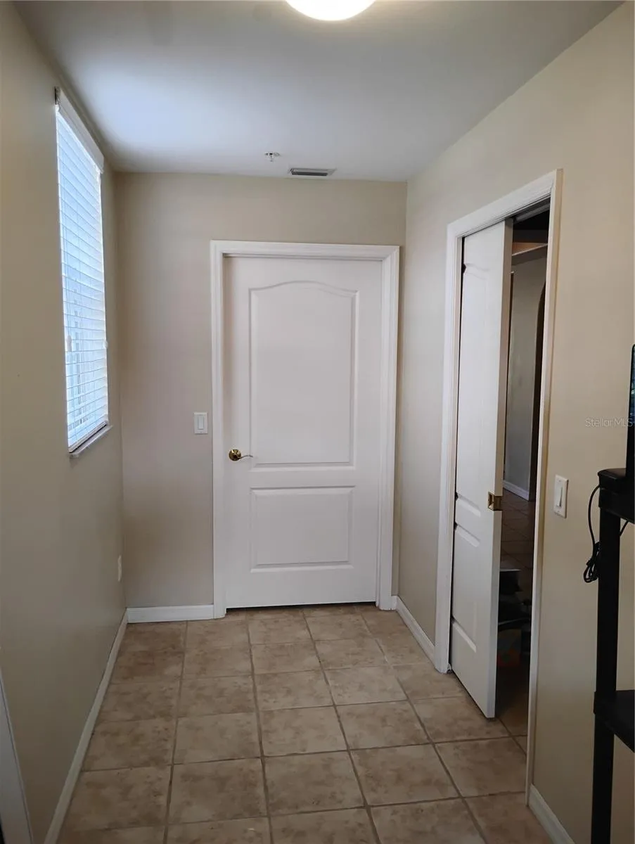 1761 AUBURN LAKES DRIVE #11 Venice, FL 34292