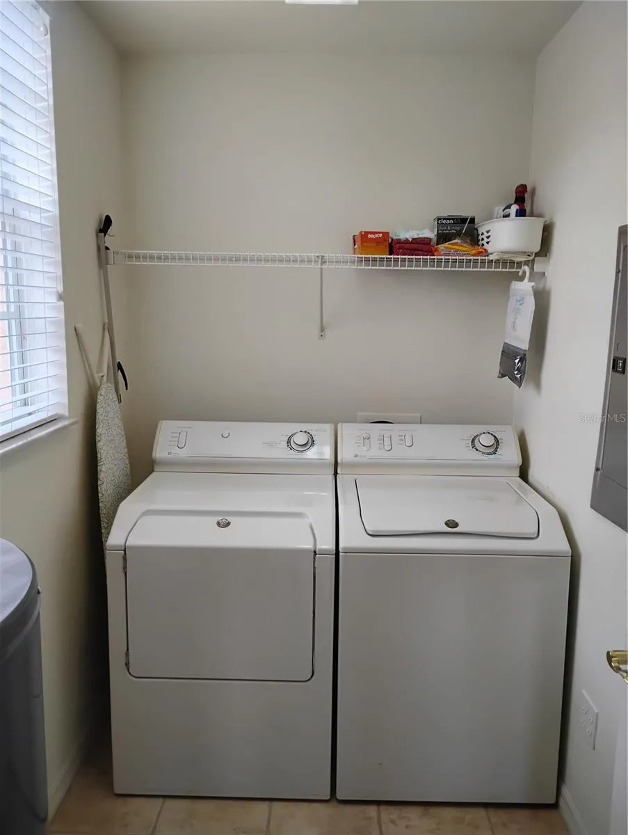 1761 AUBURN LAKES DRIVE #11 Venice, FL 34292