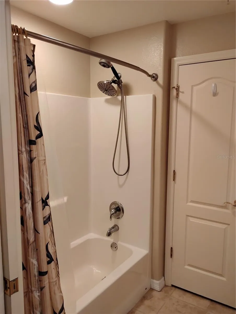 1761 AUBURN LAKES DRIVE #11 Venice, FL 34292