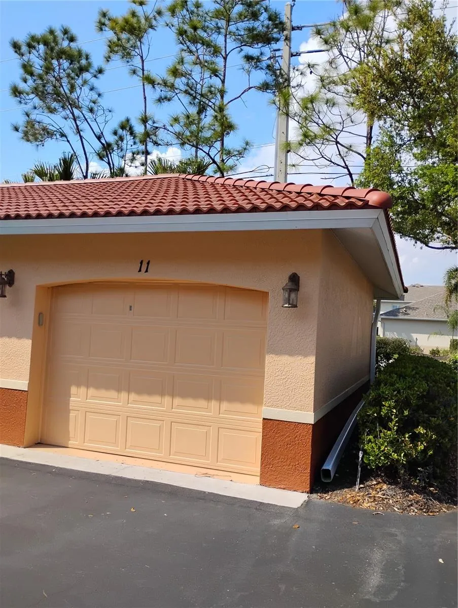 1761 AUBURN LAKES DRIVE #11 Venice, FL 34292