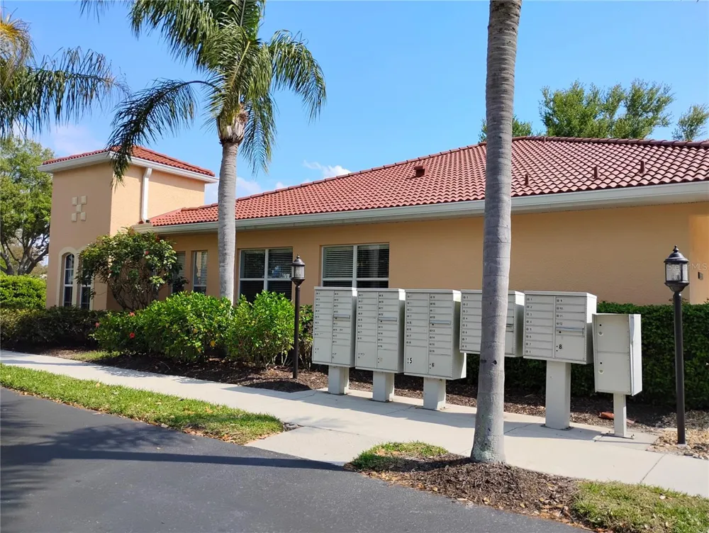 1761 AUBURN LAKES DRIVE #11 Venice, FL 34292