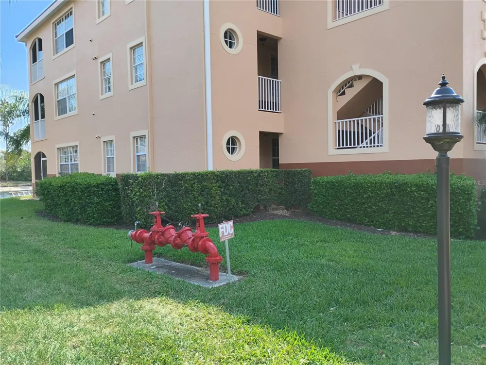 1761 AUBURN LAKES DRIVE #11 Venice, FL 34292