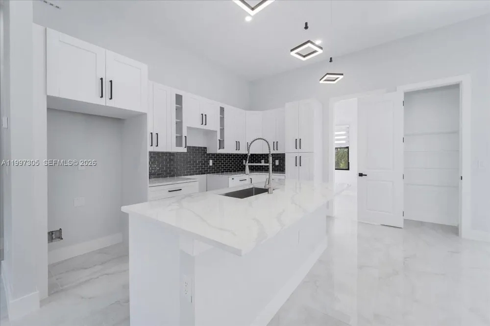1504 E 6th Lehigh Acres, FL 33972