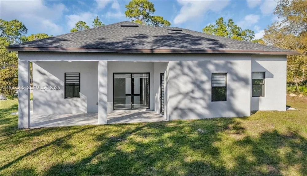 1504 E 6th Lehigh Acres, FL 33972