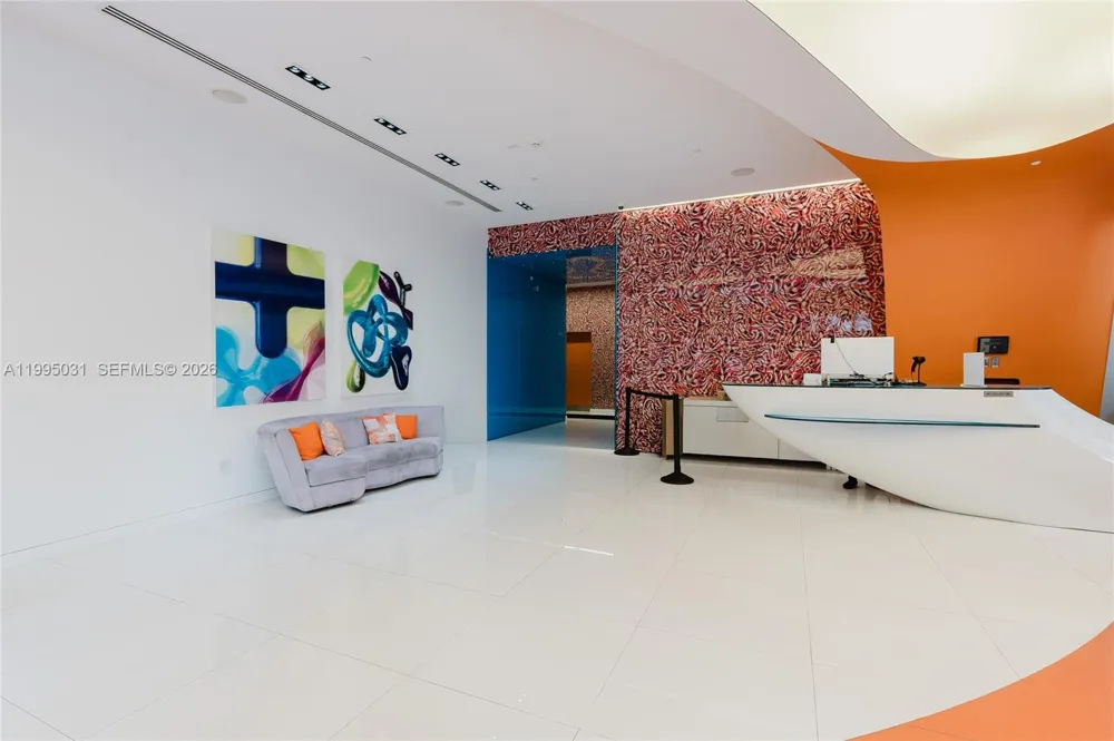 31 SE 6th St #1906 Miami, FL 33131