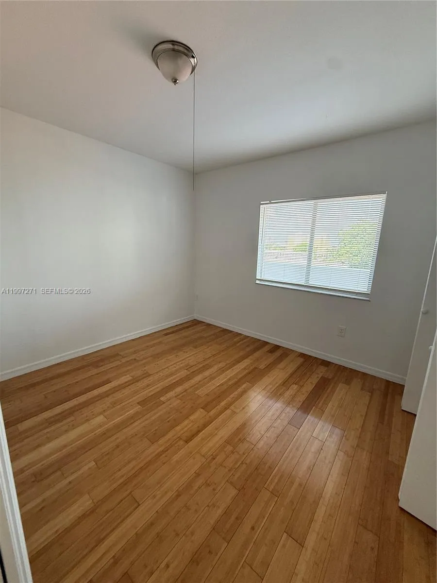 36 NW 6th Ave #504 Miami, FL 33128