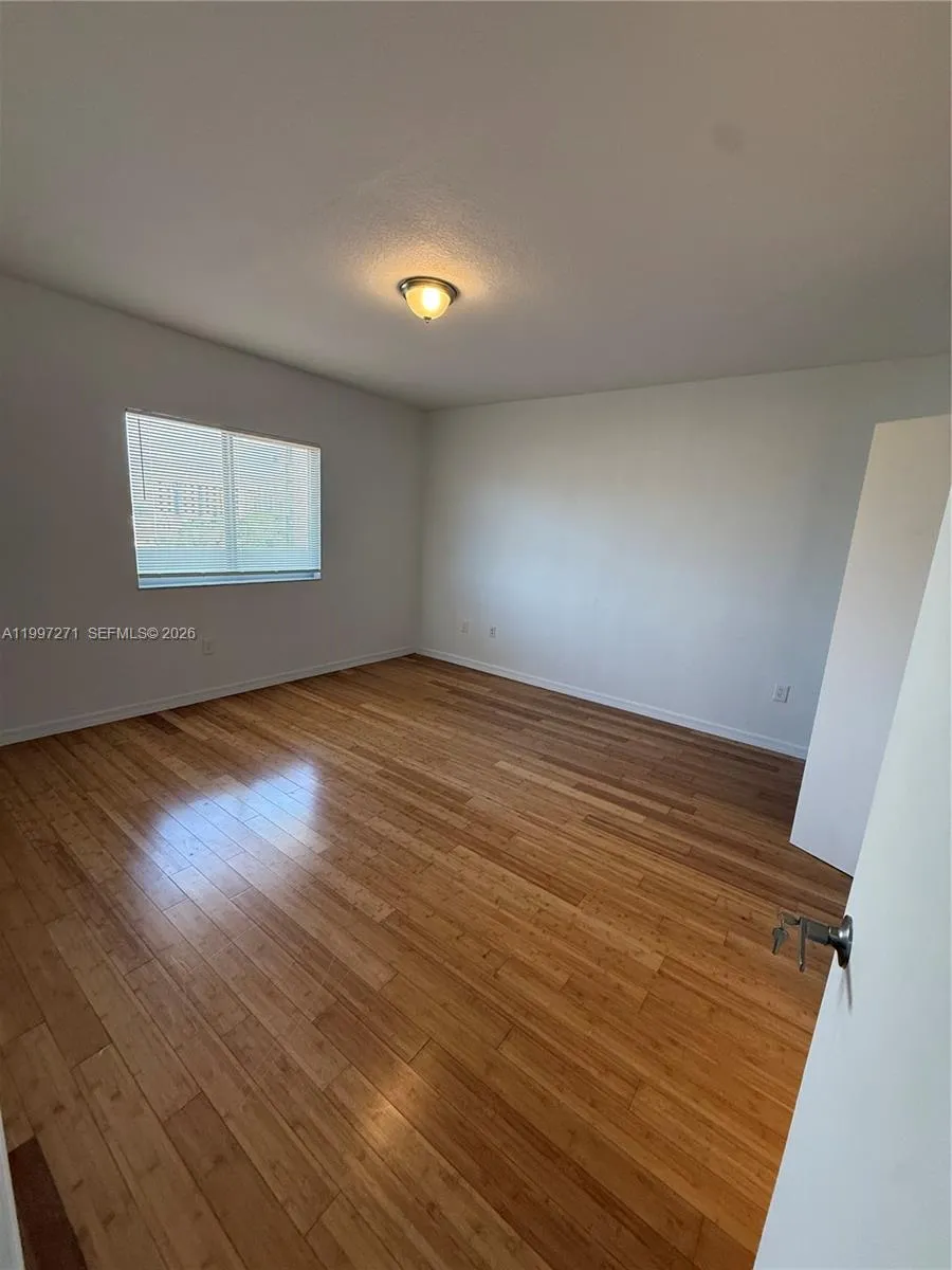 36 NW 6th Ave #504 Miami, FL 33128
