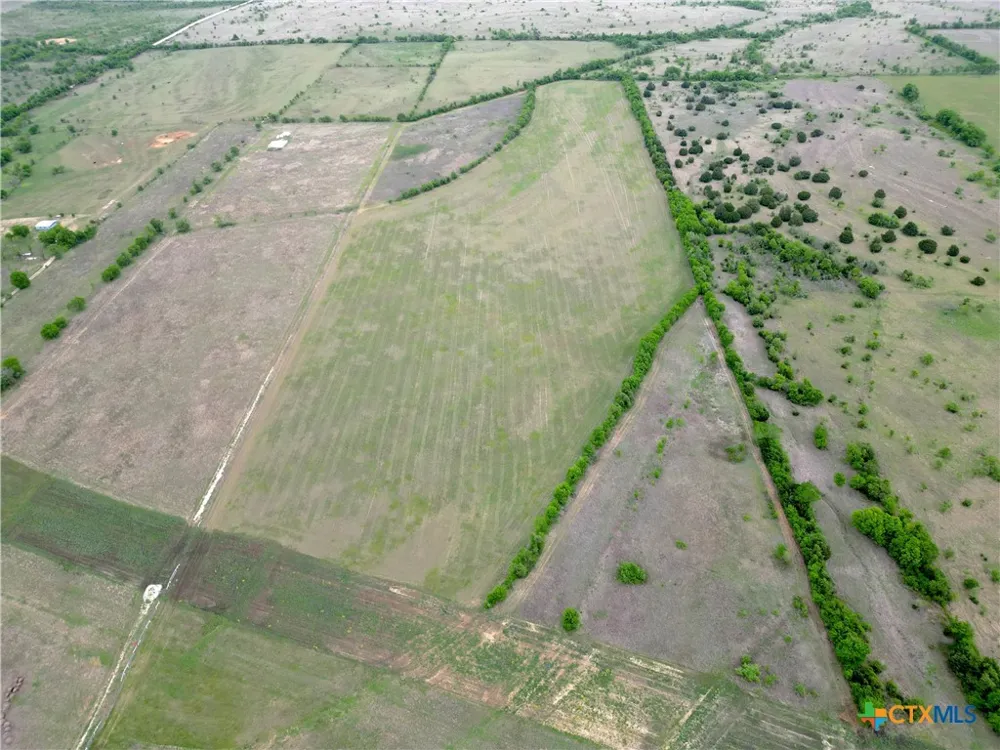 1998 W Hillyard Road Moody, TX 76557