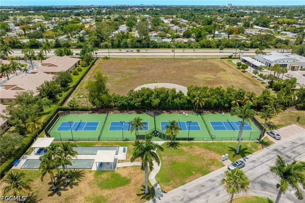 Lake Sawgrass Loop #4612 Fort Myers, FL 33907