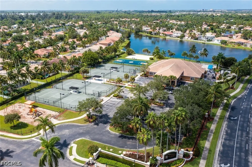 Lake Sawgrass Loop #4612 Fort Myers, FL 33907