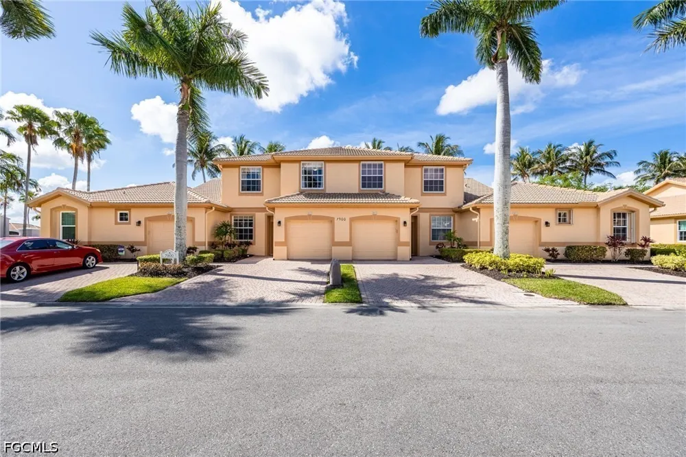 Lake Sawgrass Loop #4612 Fort Myers, FL 33907