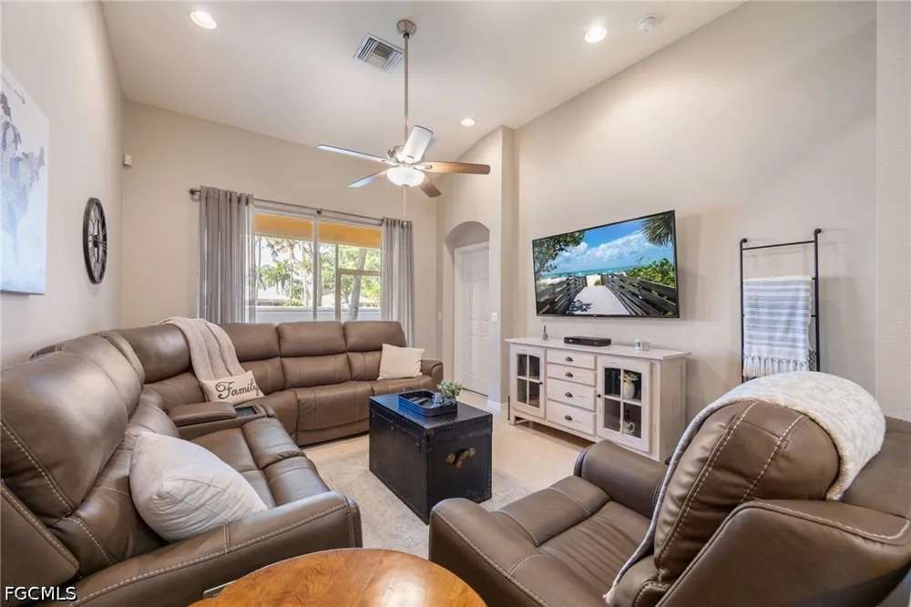 Lake Sawgrass Loop #4612 Fort Myers, FL 33907