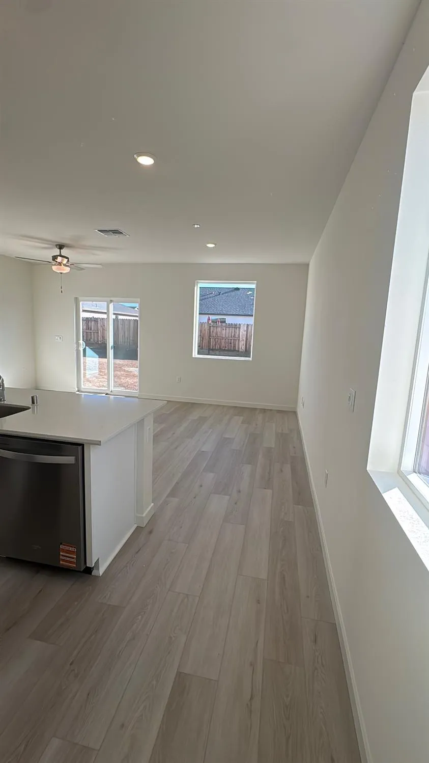 2195 Palmer Drive Linda, CA 95901