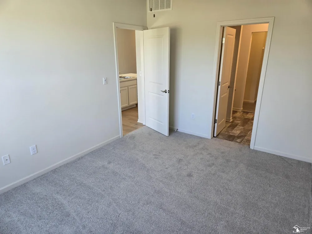 807 Plum Vlg Drive #57 Monroe, MI 48161