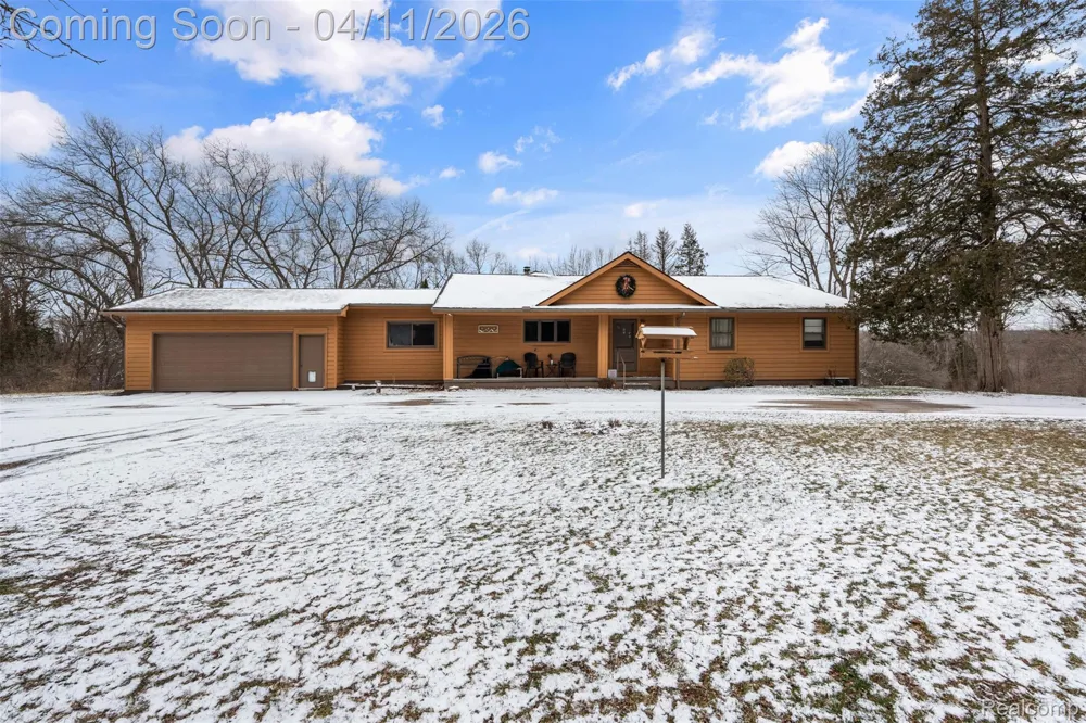 9130 Bayfield Lane Green Oak Township, MI 48116