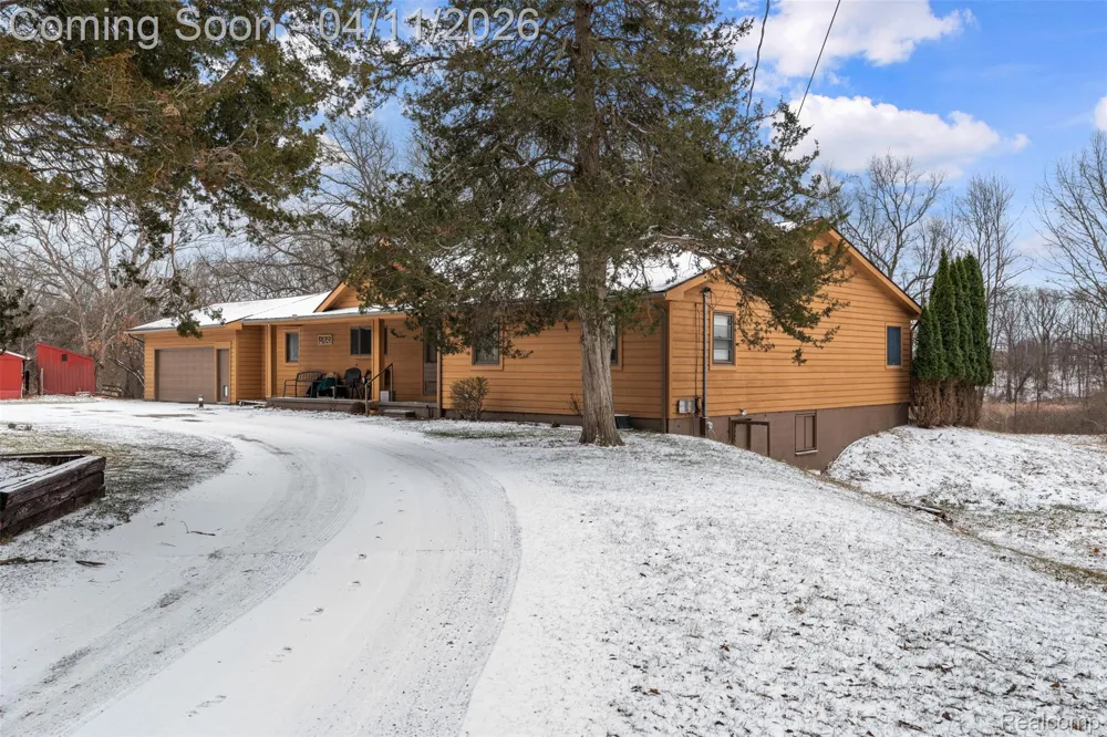 9130 Bayfield Lane Green Oak Township, MI 48116