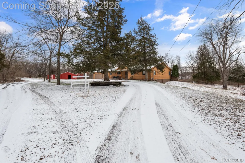 9130 Bayfield Lane Green Oak Township, MI 48116