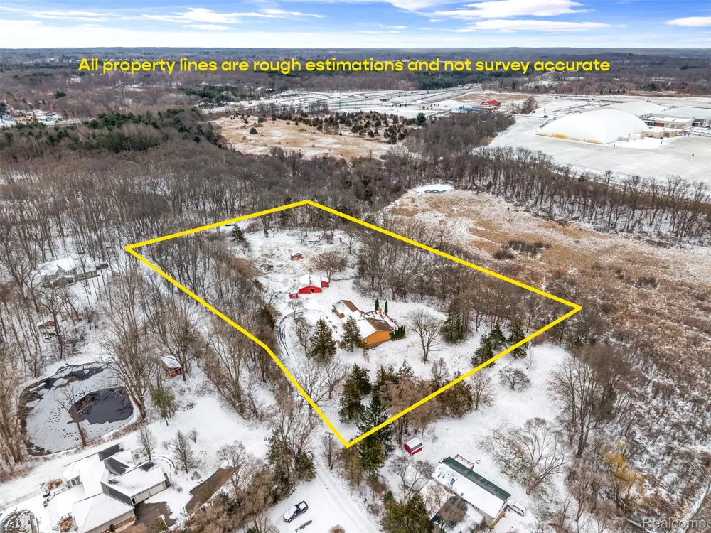 9130 Bayfield Lane Green Oak Township, MI 48116