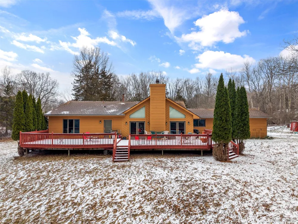 9130 Bayfield Lane Green Oak Township, MI 48116