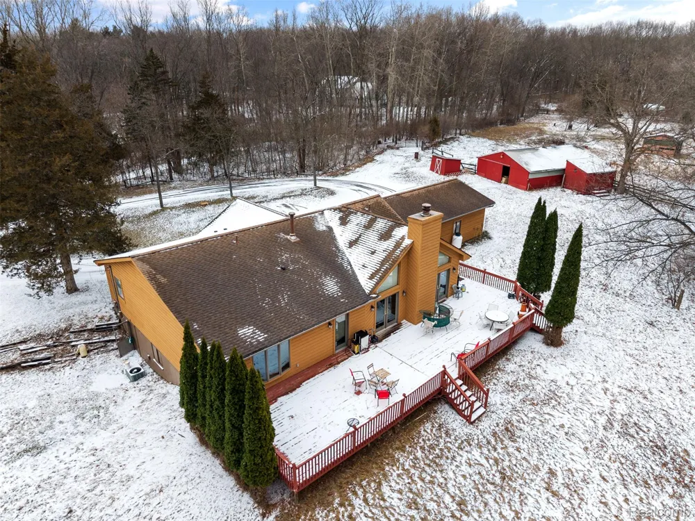 9130 Bayfield Lane Green Oak Township, MI 48116