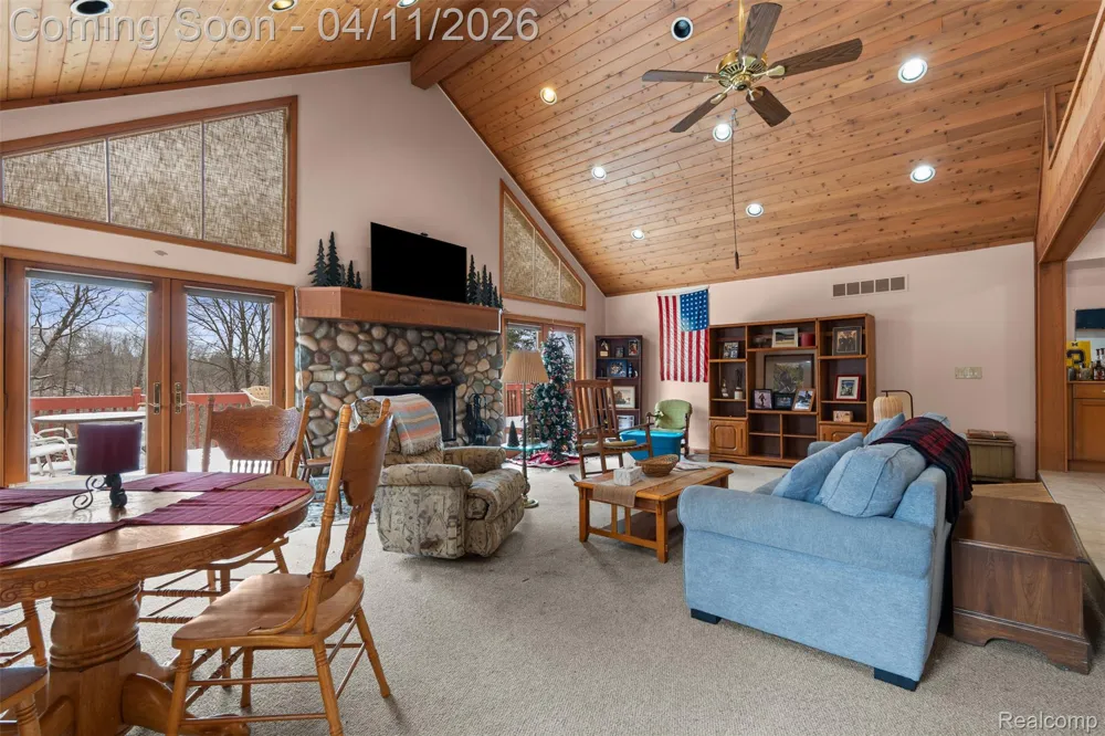 9130 Bayfield Lane Green Oak Township, MI 48116