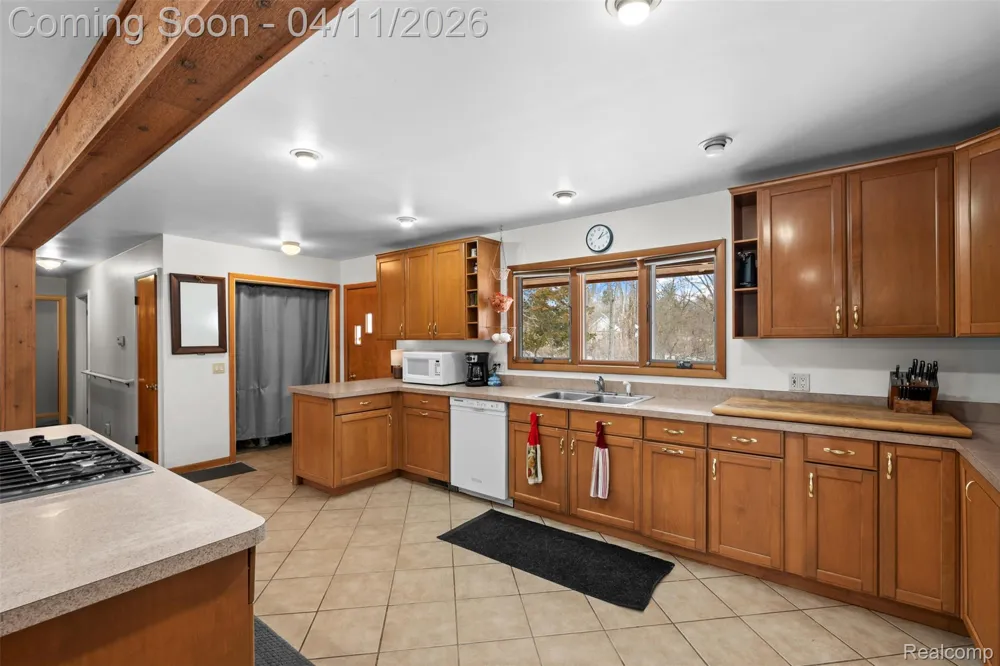9130 Bayfield Lane Green Oak Township, MI 48116