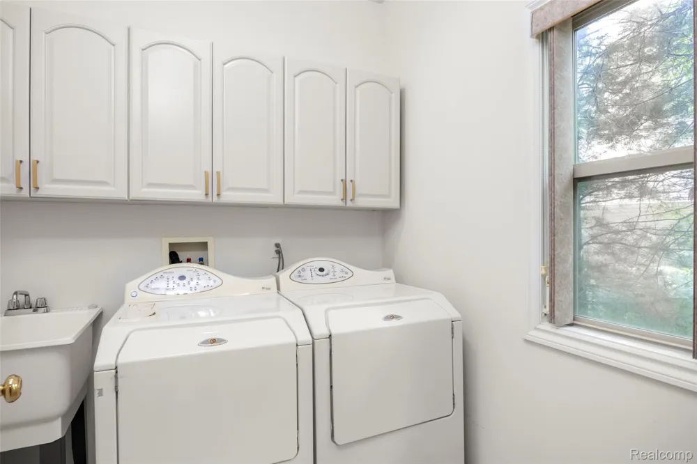 3409 Ancient Drive Port Huron Charter Township, MI 48060