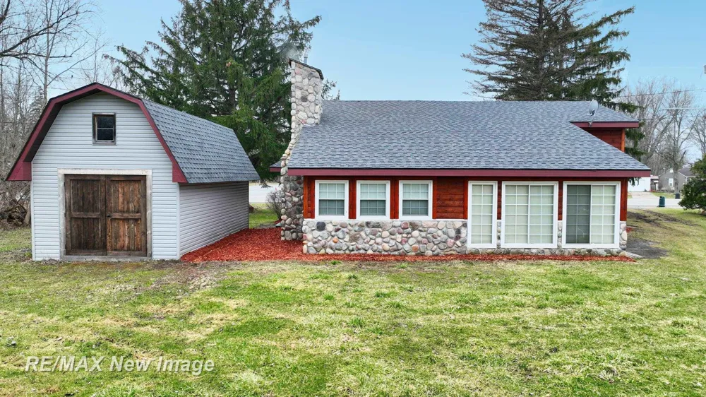 13280 Saginaw Road Vienna Charter Township, MI 48420