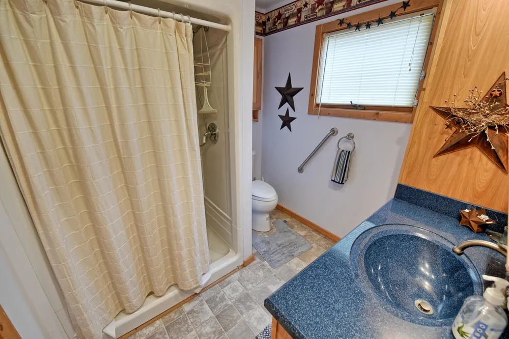 9471 Peninsula Drive Morton Township, MI 49332
