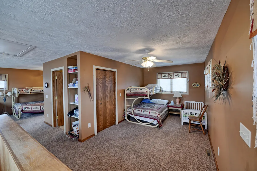 9471 Peninsula Drive Morton Township, MI 49332