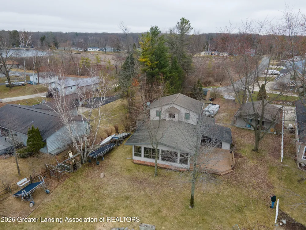 9471 Peninsula Drive Morton Township, MI 49332