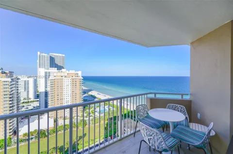 1950 S Ocean Dr #20D