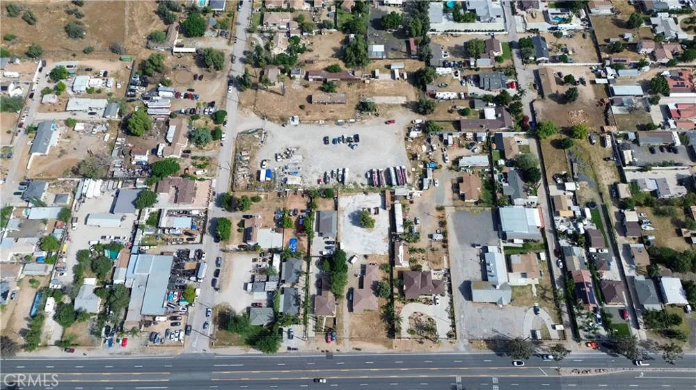 4118 Vernon Jurupa Valley, CA 92509