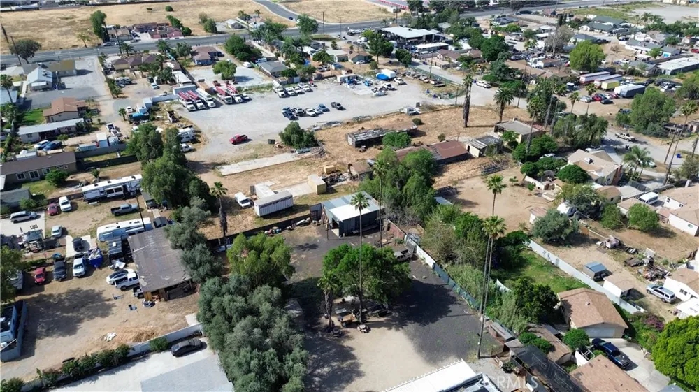 4118 Vernon Jurupa Valley, CA 92509