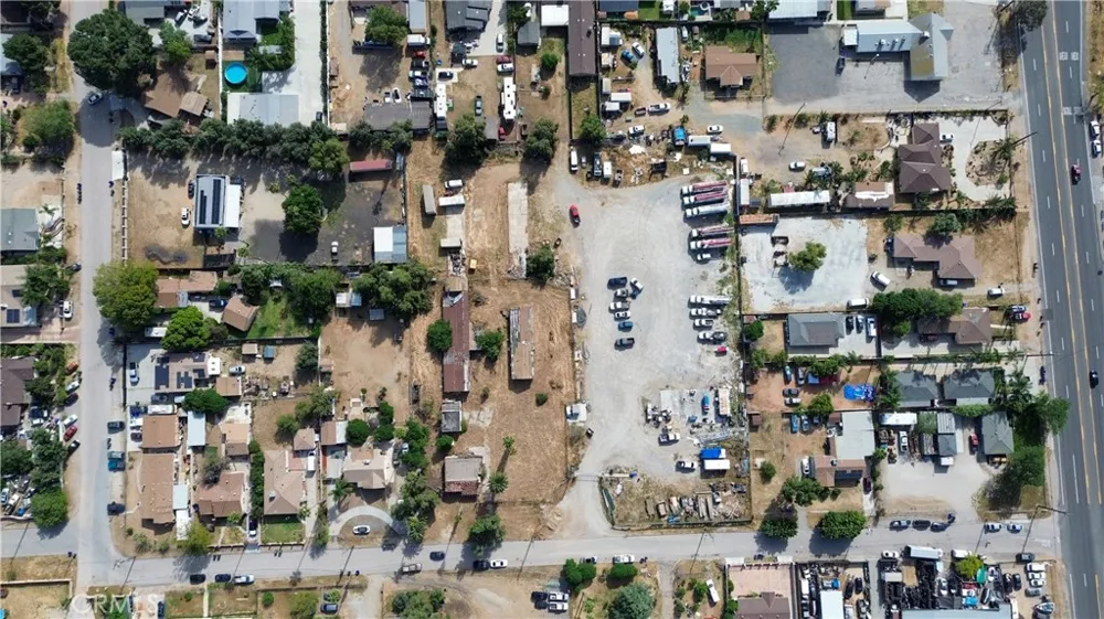 4118 Vernon Jurupa Valley, CA 92509