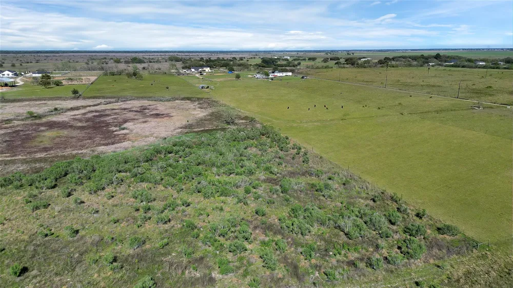 9309 Cr 264 Road East Bernard, TX 77435