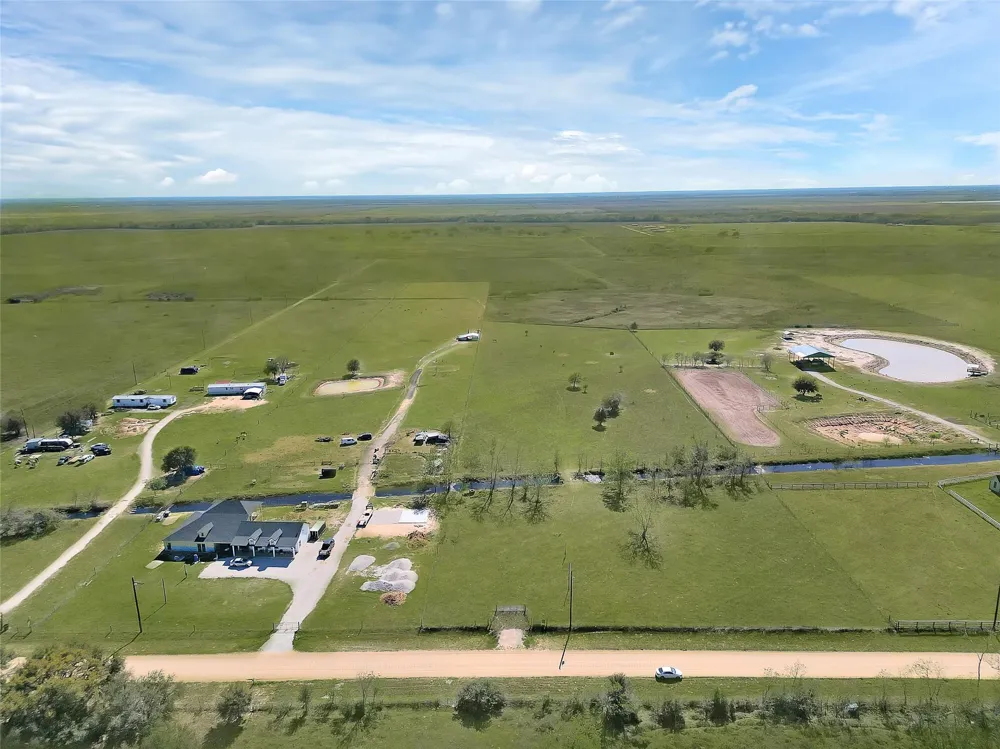 9309 Cr 264 Road East Bernard, TX 77435
