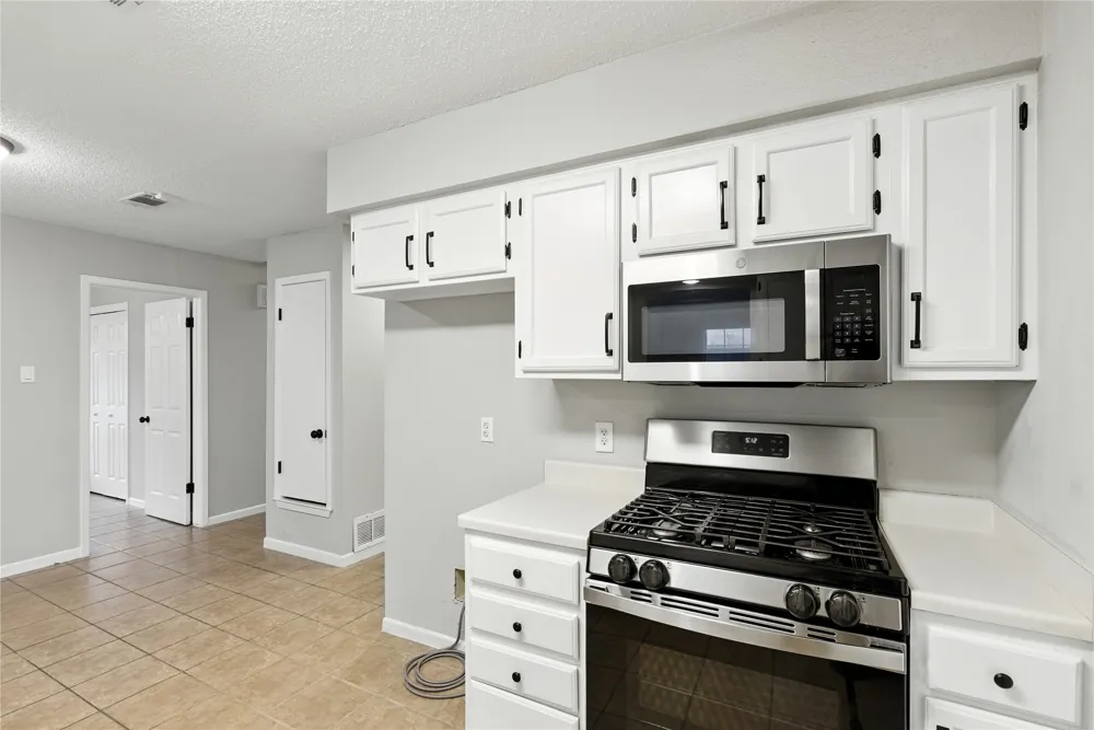 4103 Koala Drive Killeen, TX 76543