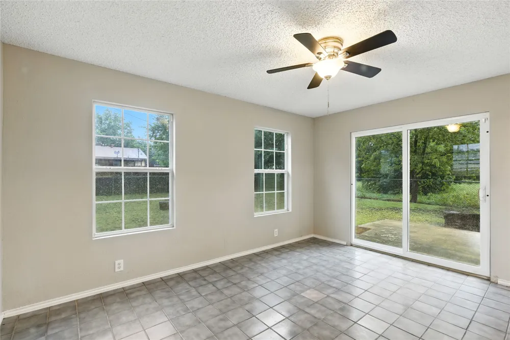 4103 Koala Drive Killeen, TX 76543
